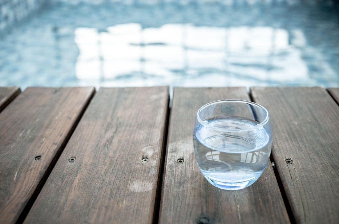 건강에 좋은 물 마시는 루틴