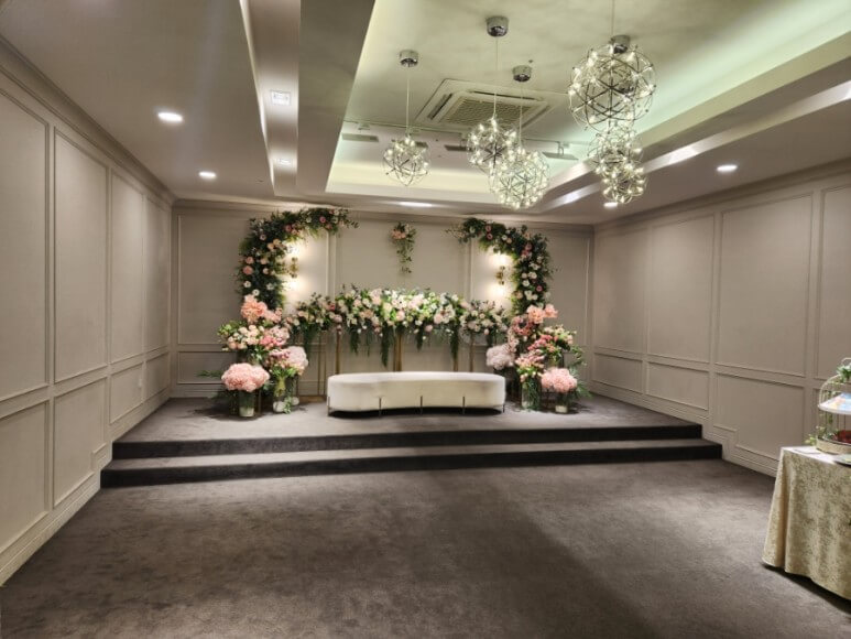 루체홀 신부대기실