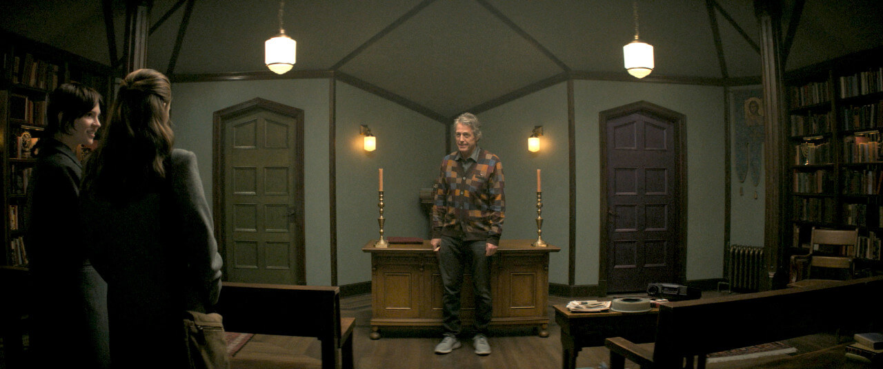 믿음과 불신의 문 앞에 선택을 강요하는 리드와 고민하는 반스와 팩스턴