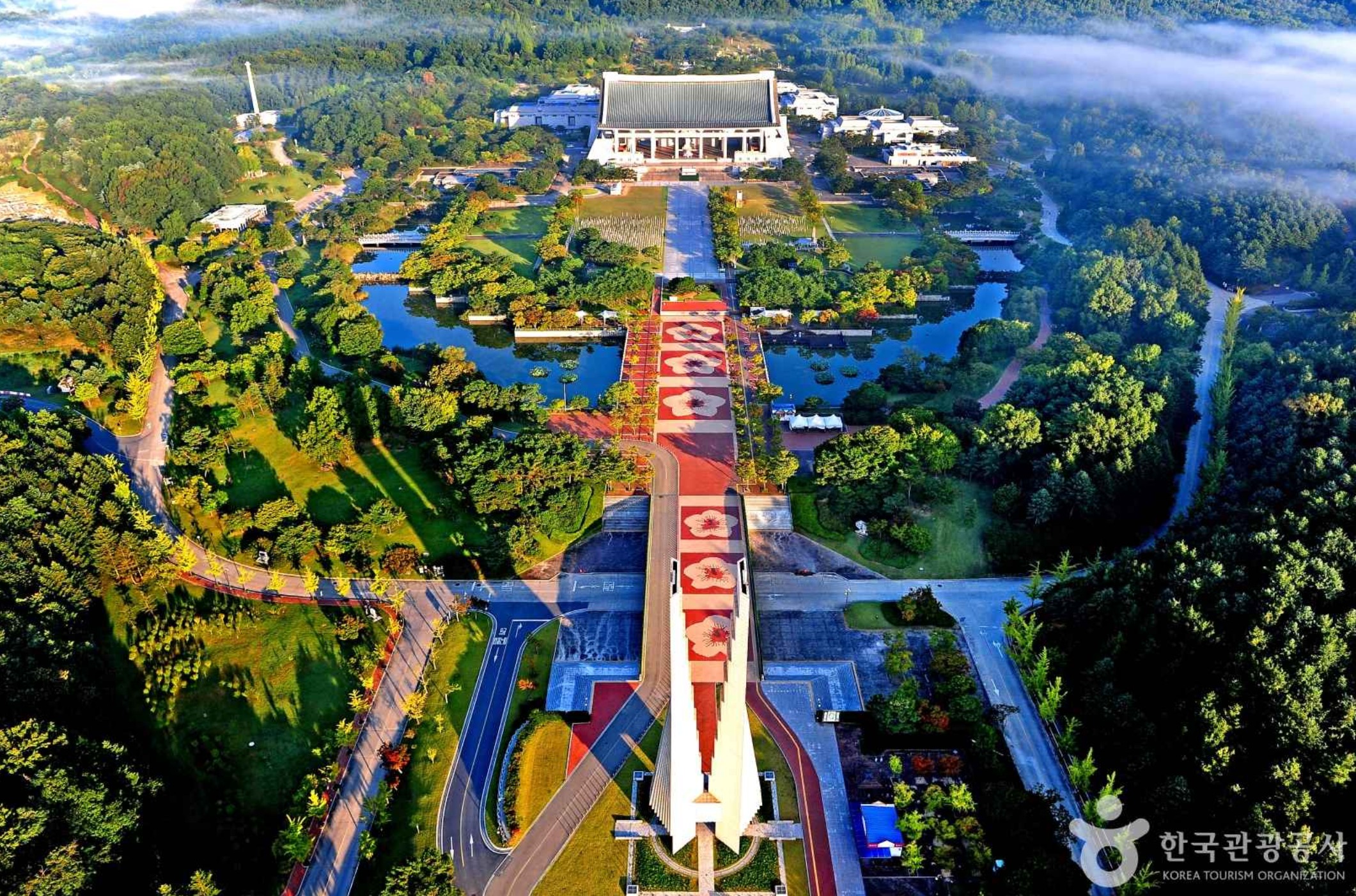 독립기념관의-아침