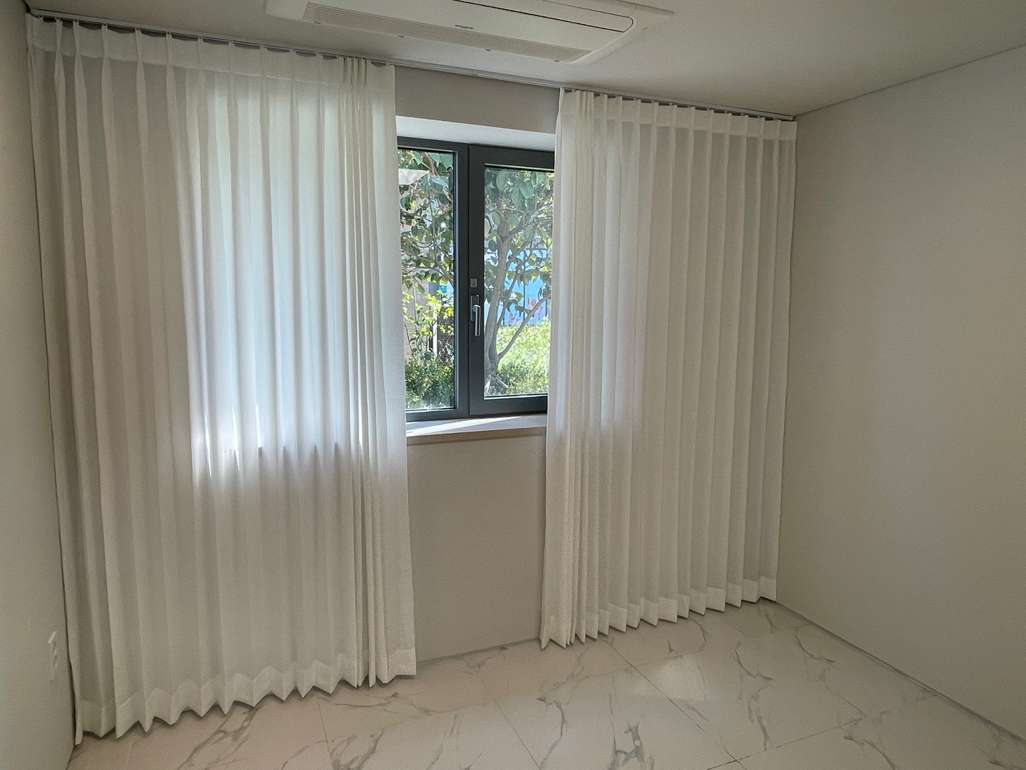 창문애 커튼 블라인드 부산본점