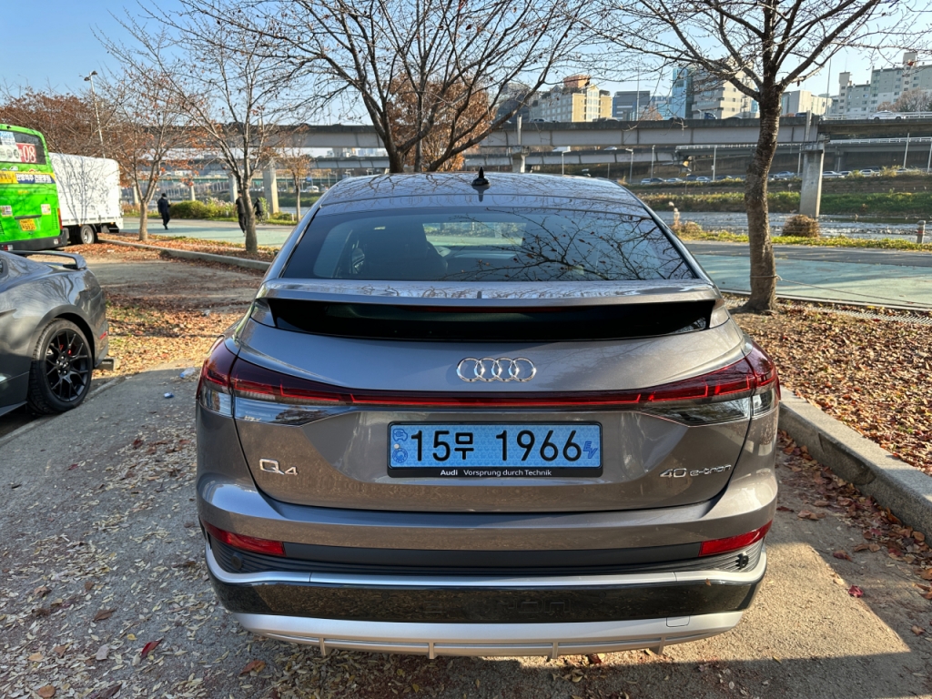 아우디 Q4 e-트론 스포트백