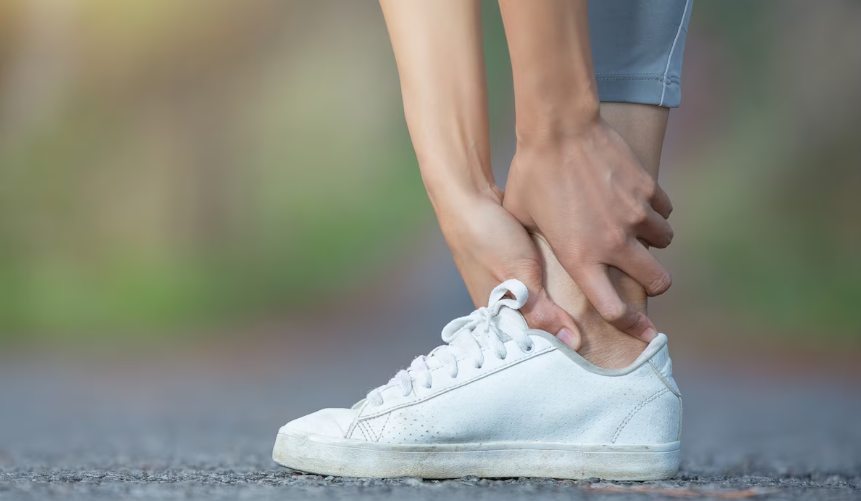 점점 심해지는 발의 통증 족저근막염 알아보아요