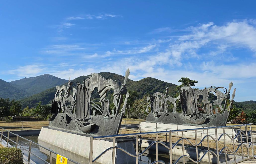 장보고동상