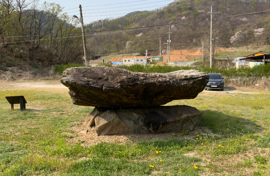 연천 양원리 고인돌