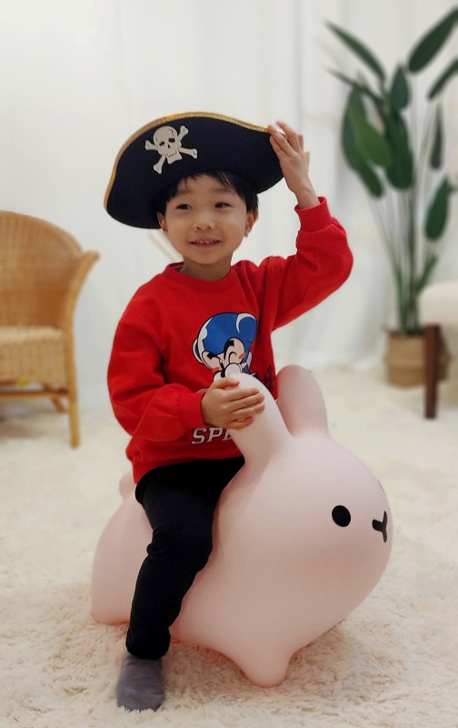 셀프스튜디오에서찍은 쿠웅이