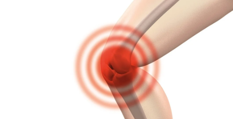 무릅 관절이 아픈 이미지