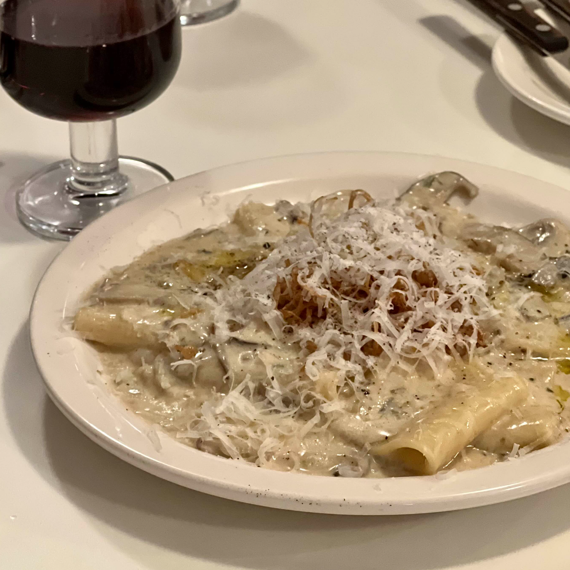 한남동 새로 생긴 레스토랑 hick 포르치니 레드 와인에 어울림