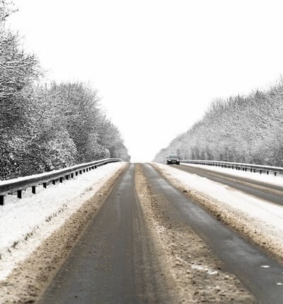 겨울철-미끄러운-블랙-아이스-도로