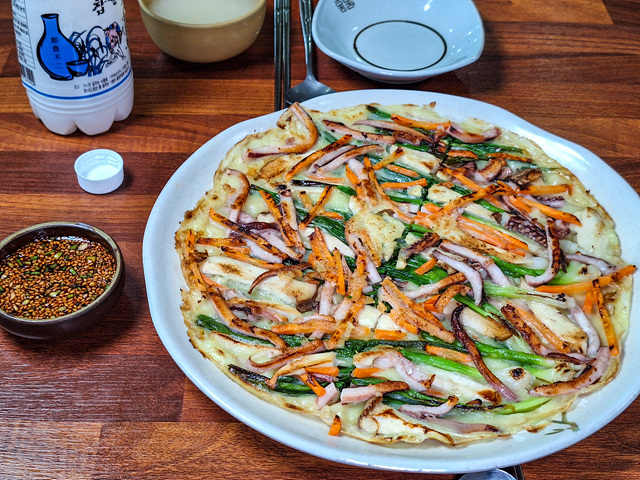 경주 보문단지 근처 맛집 벚꽃여행 현지인 추천 블루판다 보문갈비 가마솥양푼이밥상 보문뜰 우마왕 전통맷돌순두부 경주고기 낙지마실 조돌칼국수 갈치조림구이 토박이식당