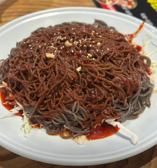 생생정보 족발 보쌈 매운족발 감자탕 무한리필 1인 14000원 인천 중구 신포역 우현족발 냉채족발