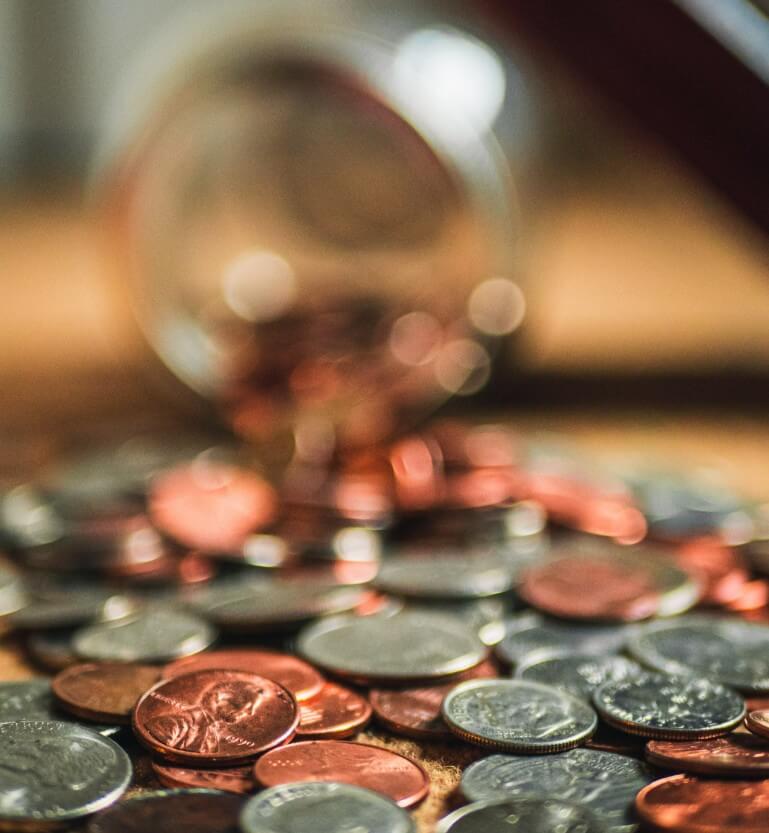 쌓여있는동전들