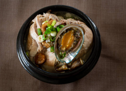 전복 삼계탕 사진