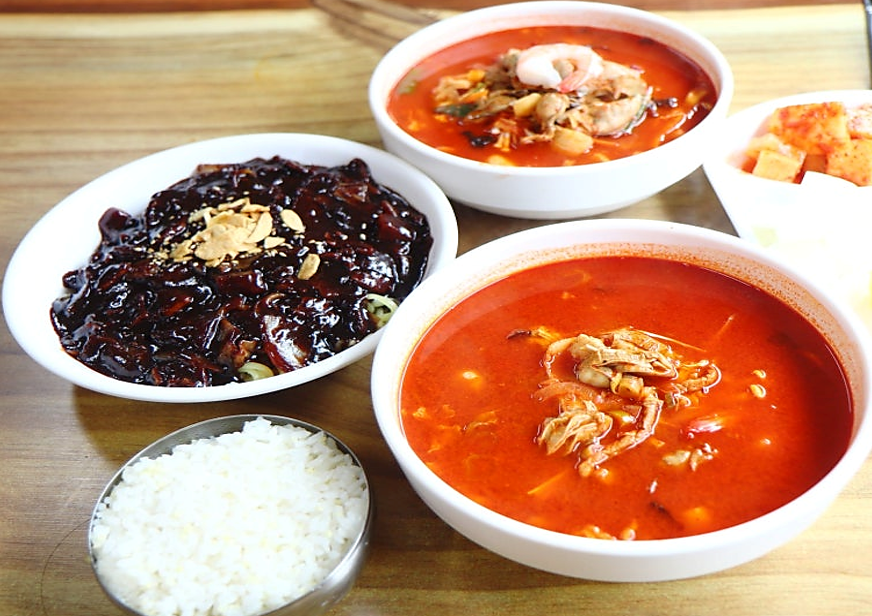 장성 중국집 동서식당의 굴짬뽕과 짬뽕국밥, 짜장면 한 상