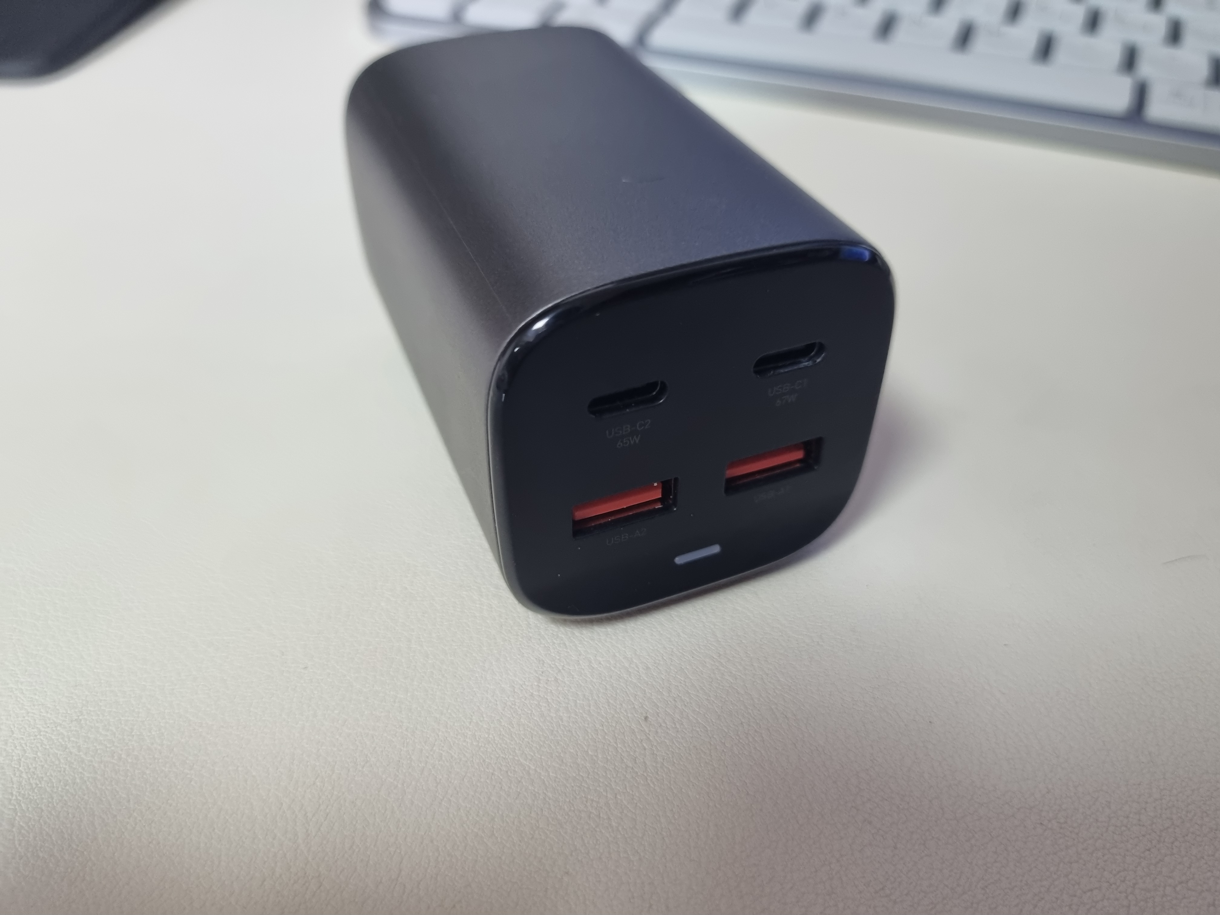 충전기 포트 구성 사진