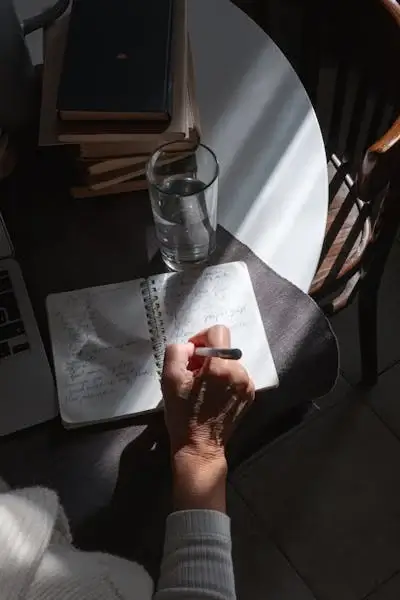 아침일기와 감사일기가 삶을 변화시키는 이유와 실천법
