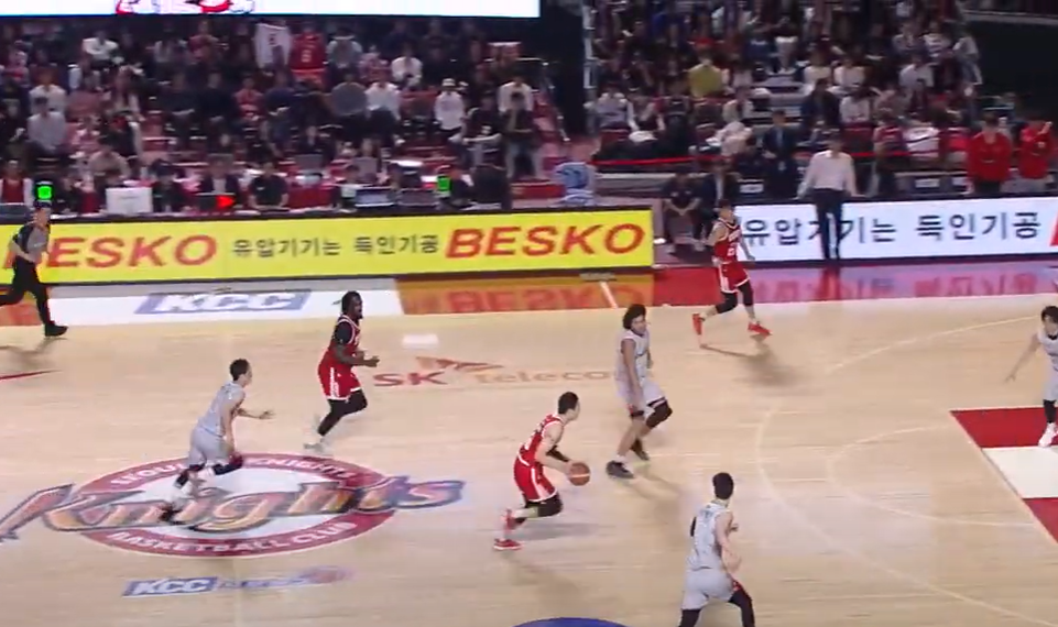 서울 SK와 현대모비스의 경기 