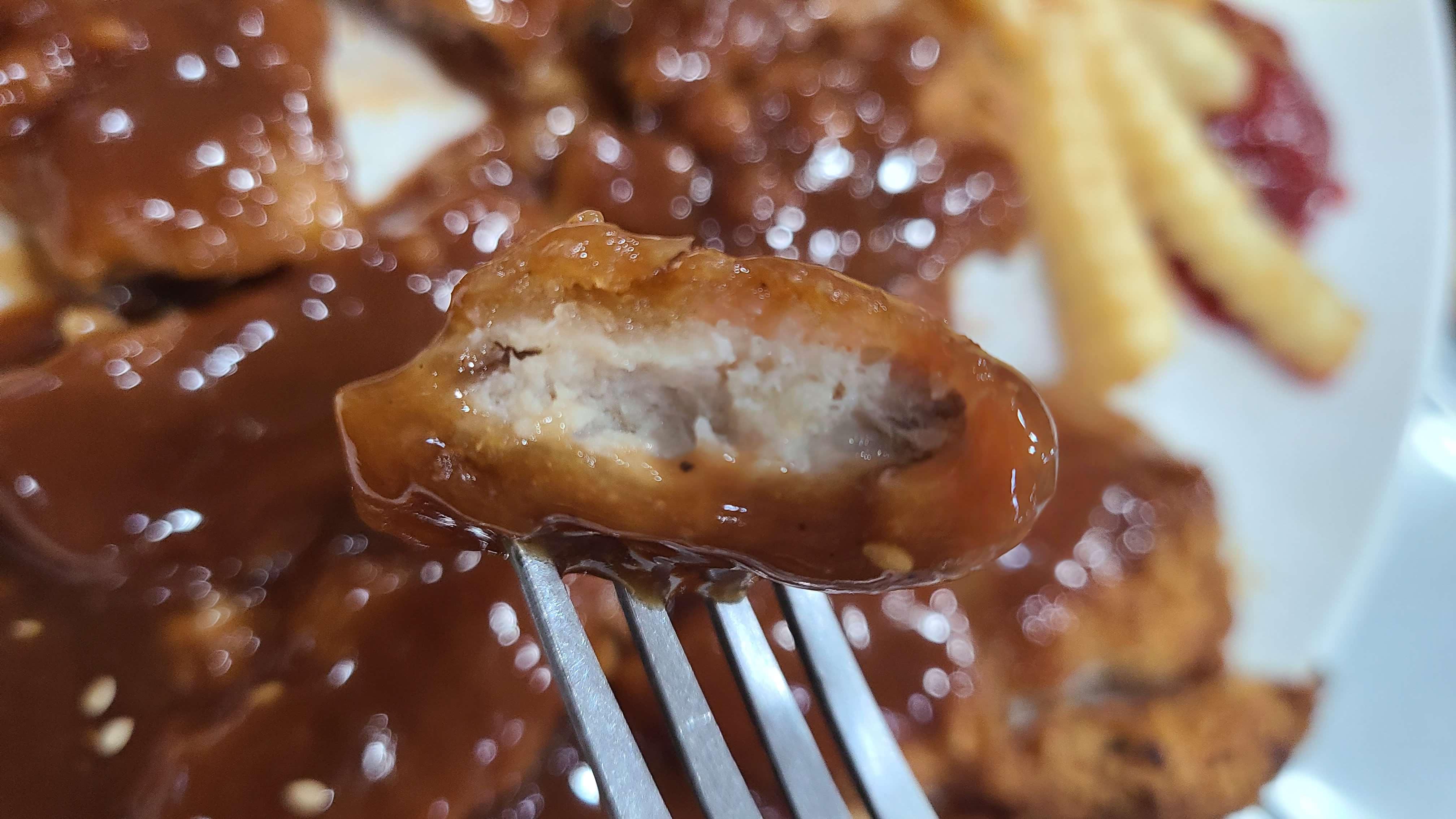 통큰손쭈꾸미마을-돈까스-한조각