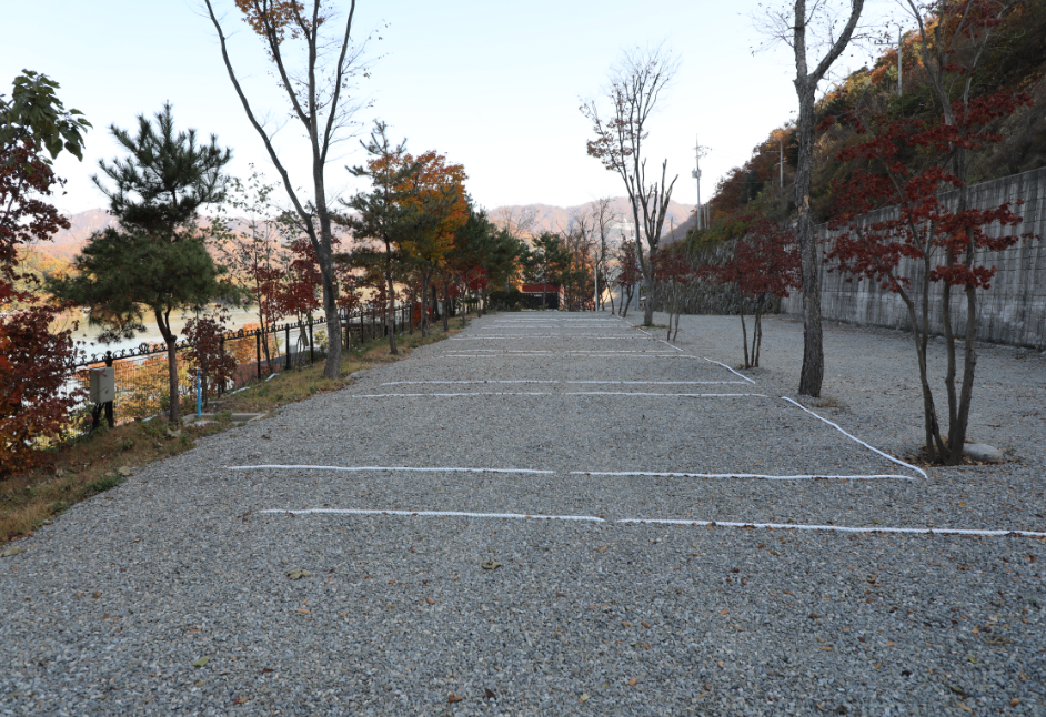 경기-가평-파이브이모션-캠핑장-사진-입니다.