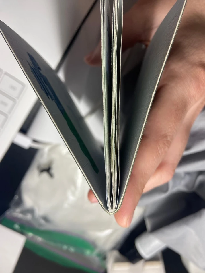 여권 물에 젖음 젖었을때