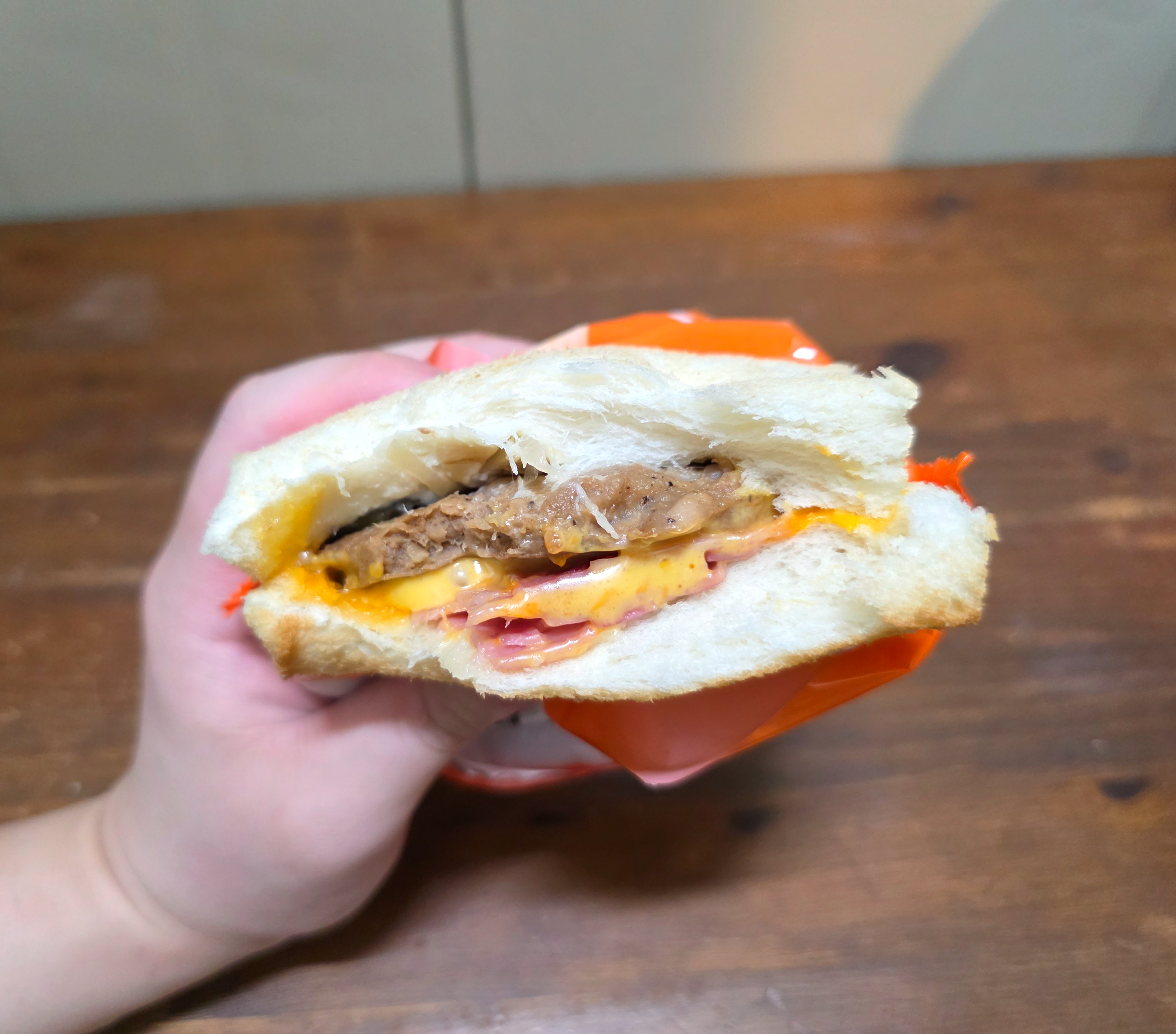 GS25혜자로운베이컨식빵버거