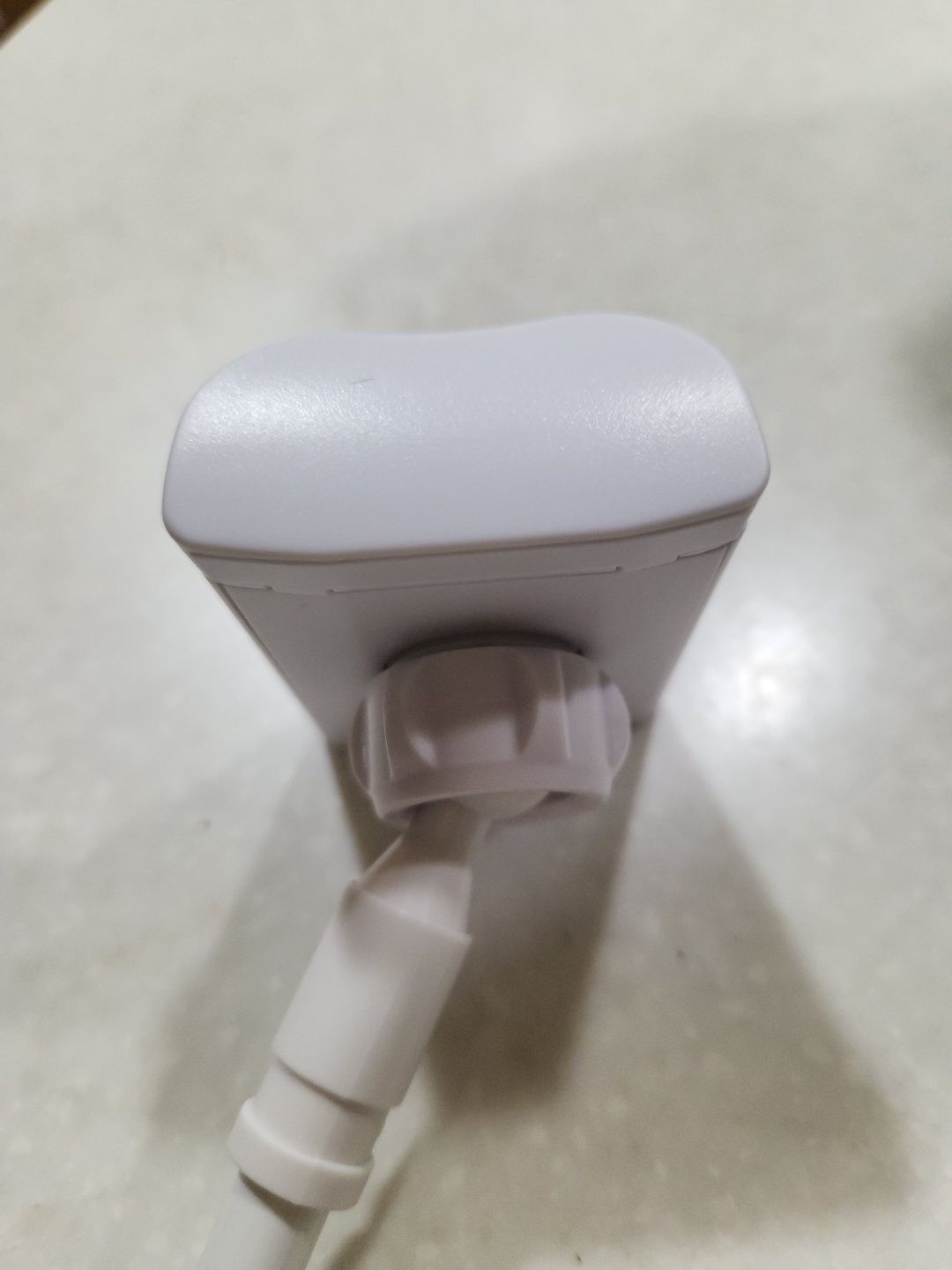 원형 나사 고정