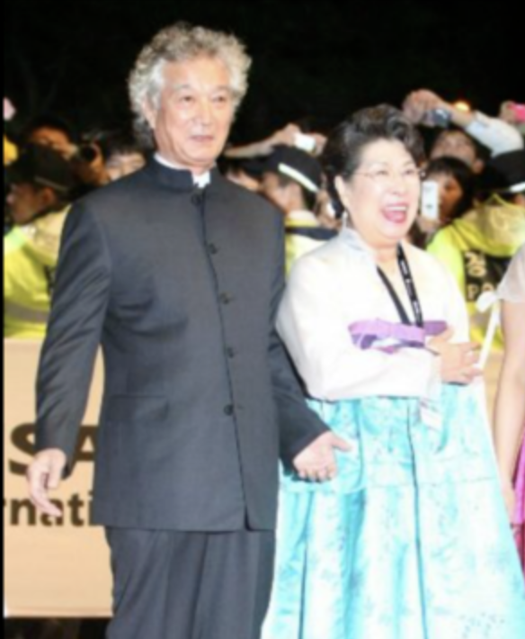 엄앵란 신성일 커플