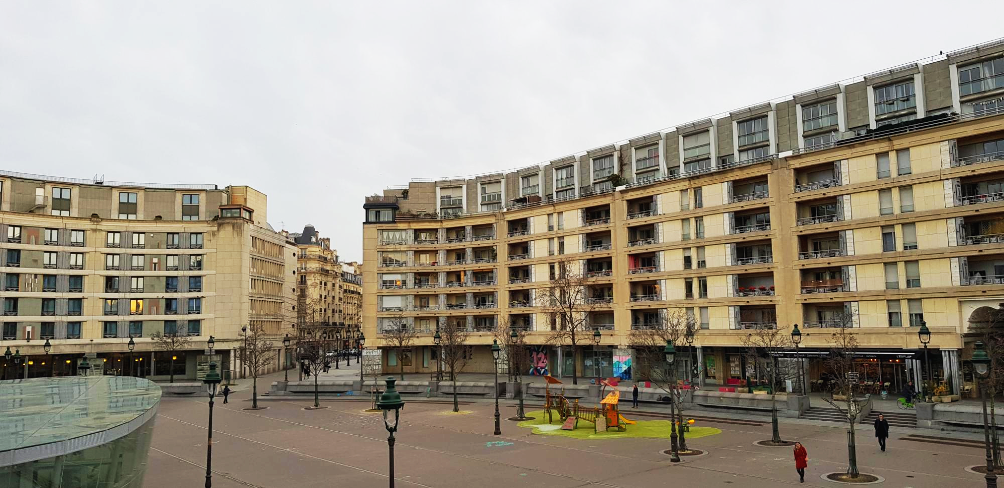 프랑스 파리 리옹 역 앞 광장