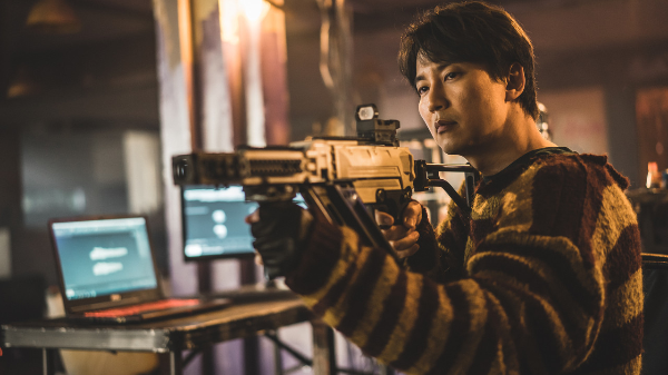 영화-보호자-김남길-스틸컷