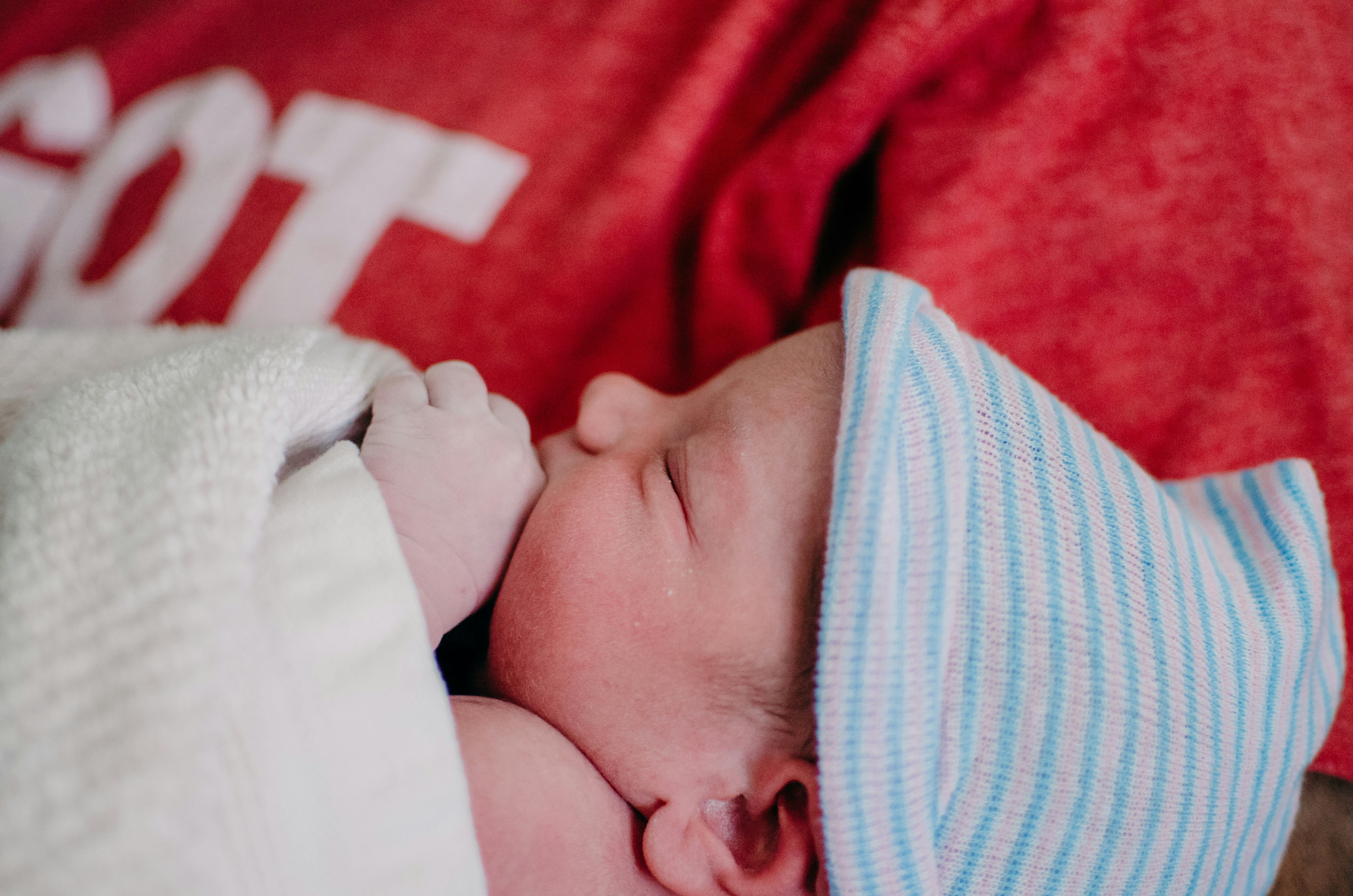 영아산통에 약보다 중요한건? 부모가 알아야 할 신생아 배앓이 관리법