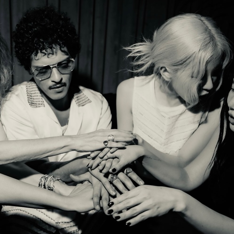 부르노마스 로제 이미지