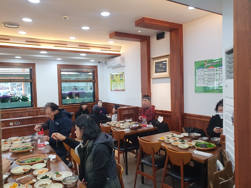 송정-떡갈비-내부