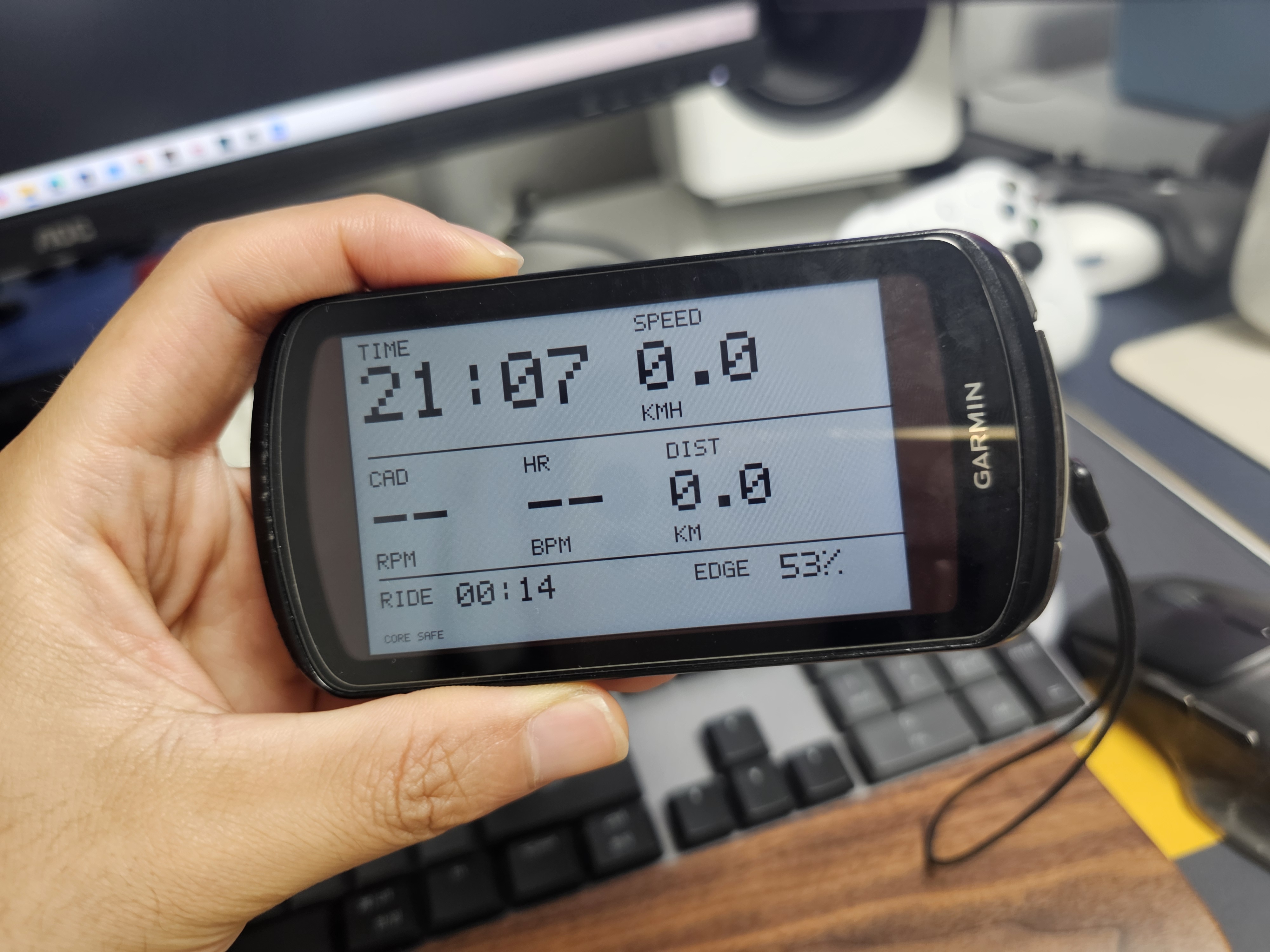 Garmin Edge 1040에서 Connect IQ로 직접 구현한 가로형 커스텀 데이터필드 화면
