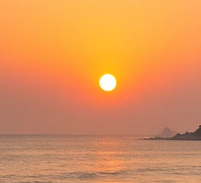 부산 해운대의 ‘해 뜨는 방향으로 소원을 빌면 한 해가 순조롭다’ – 해맞이 신앙과 바닷가 소원 의례의 문화사