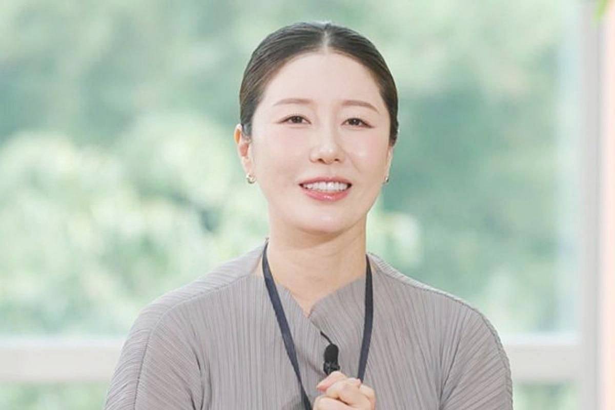 가수-나비