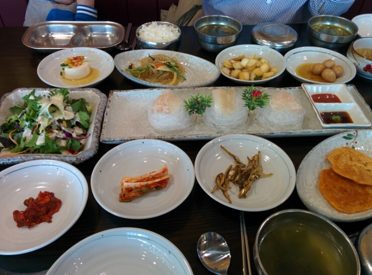 2016년 방문했을때, 춘심이네 밑반찬