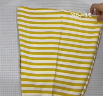 안 입는 스웨터 소매의 기적! 5분 완성 &amp;#39;폼폼이 비니(털모자)&amp;#39; 0원 리폼 비법