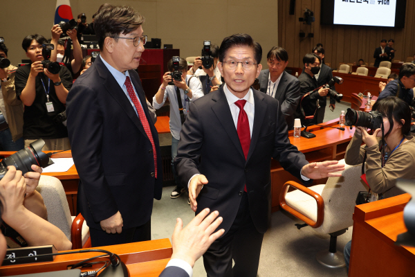 김문수 의원총회 퇴장