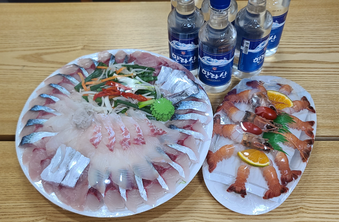 제주여행 활어회 딱새우회 바다수산 올레시장 인기횟집 추천메뉴 고등어모듬