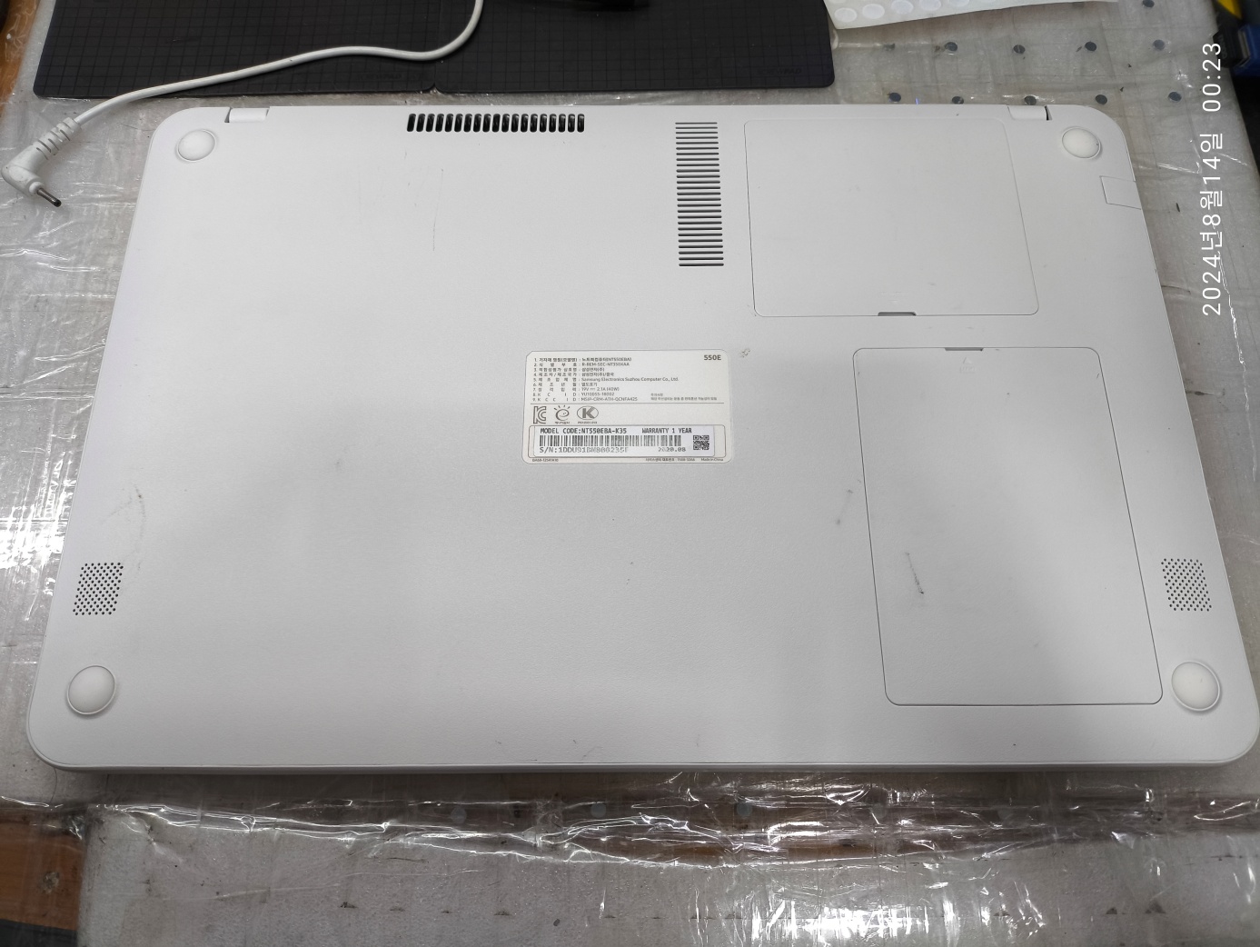 블루스크린 뜨는 노트북이 입고됐습니다.