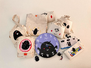 굿즈 디자이너: 감성을 디자인하는 창작자