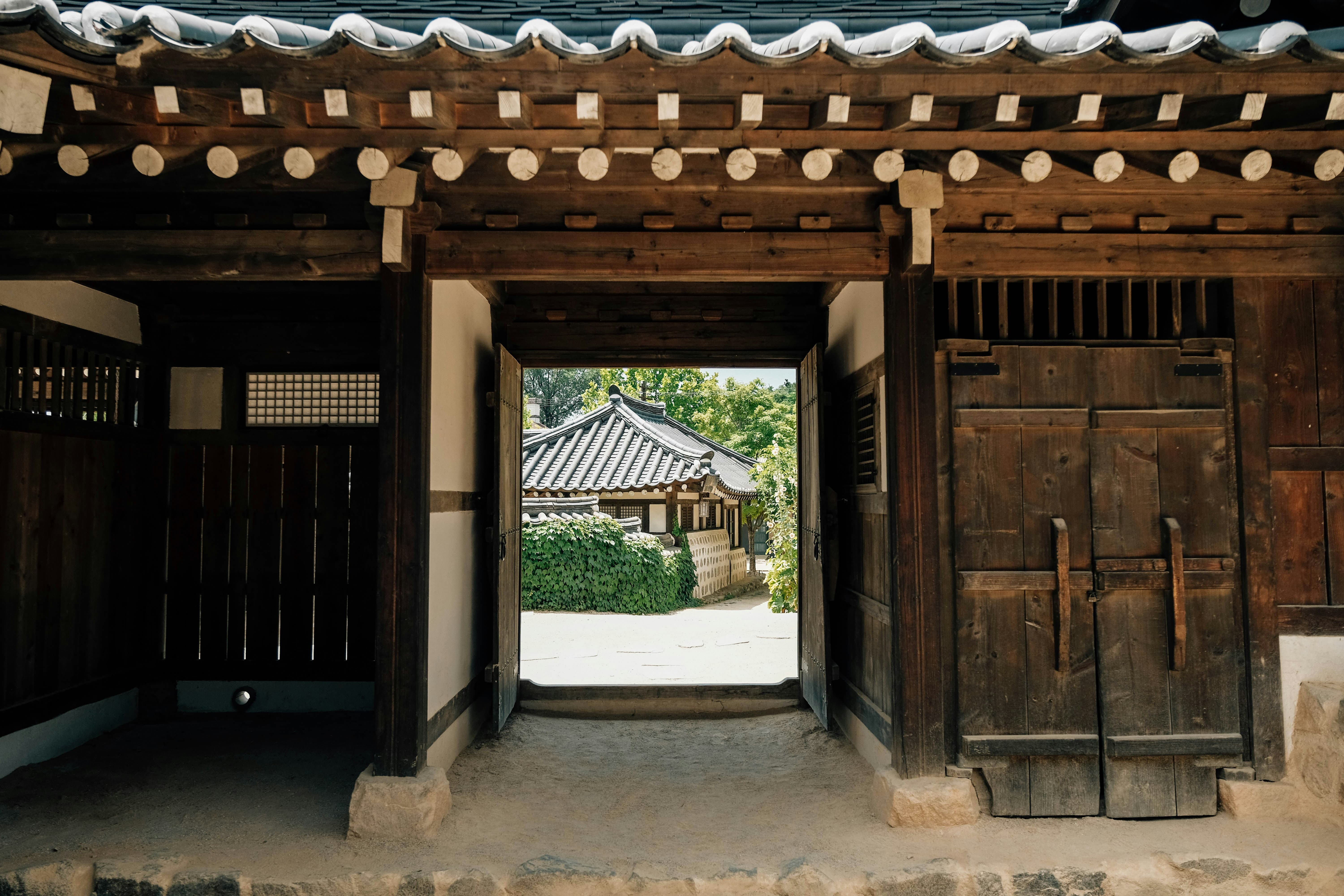 한양 양반가에서 벌어진 살인 사건, 범인은 가족이었다