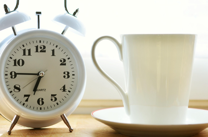 “5시 기상 30일 실험기” – 일찍 일어나면 삶이 어떻게 달라질까?