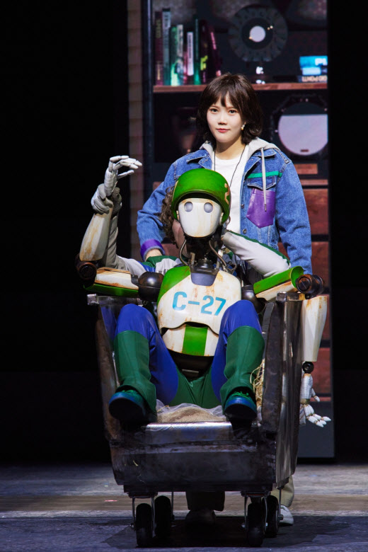 창작뮤지컬 '천 개의 파랑' - 인간과 기술의 경계를 넘나드는 감동의 서사