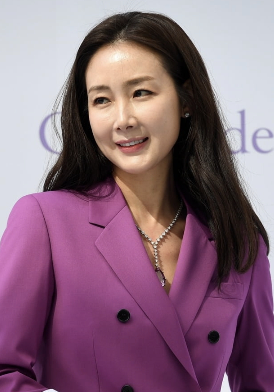 최지우 프로필2