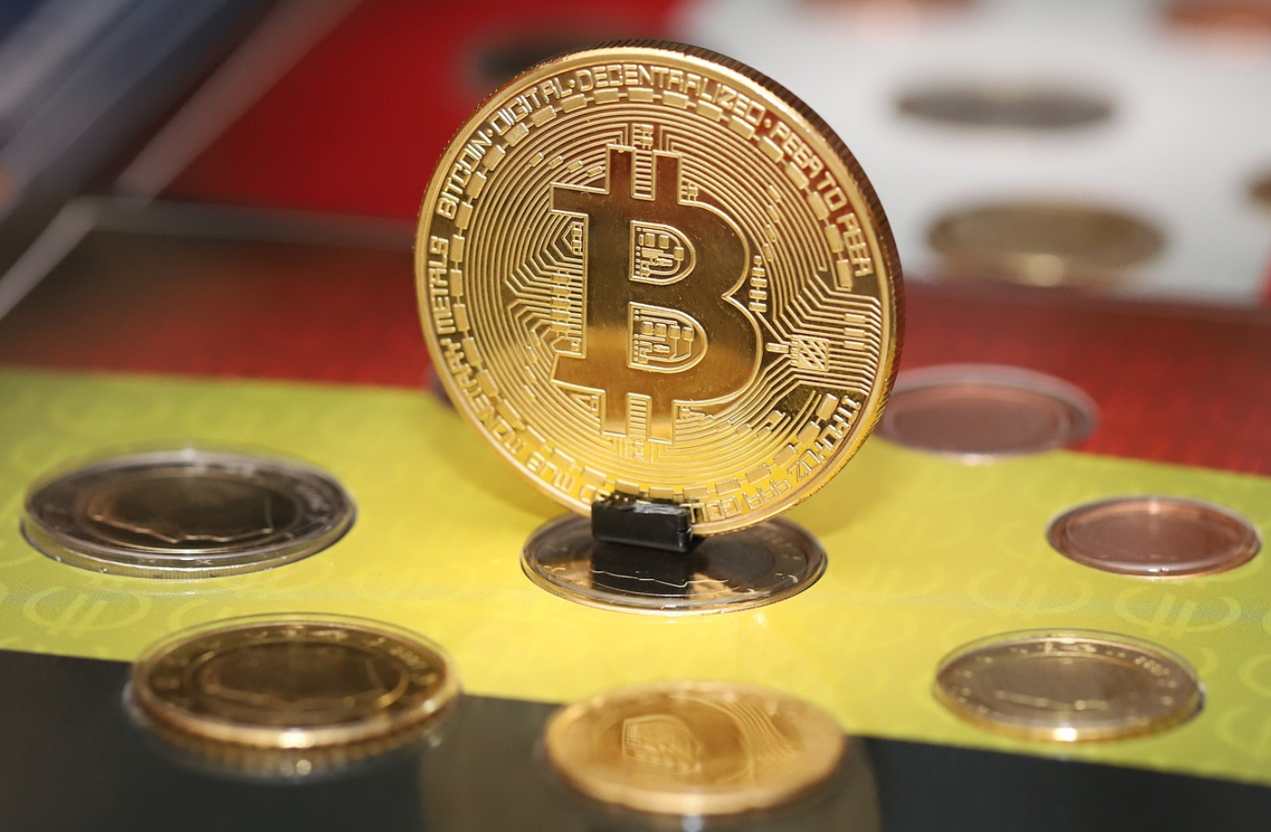 비트코인 채굴산업에 대한 전망을 설명하는 이미지