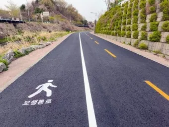 자전거 자전거도로 이용 에티켓 추월 요령 벨 사용 우측 통행_13