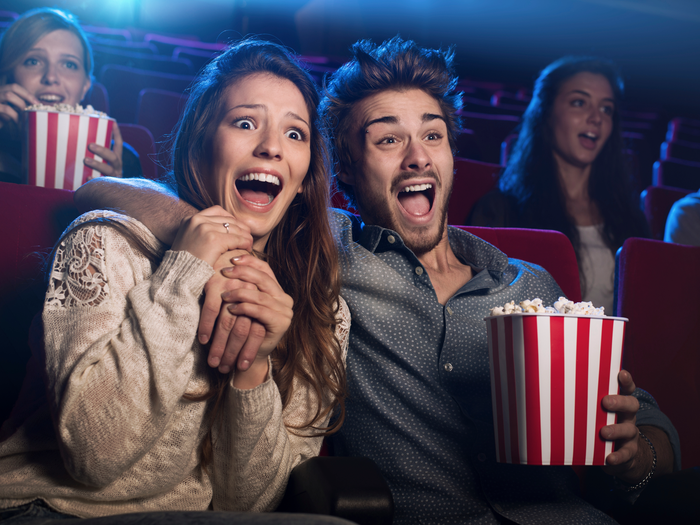 영화관에서 겪는 불편한 상황&amp;#44; 어떻게 대처할까