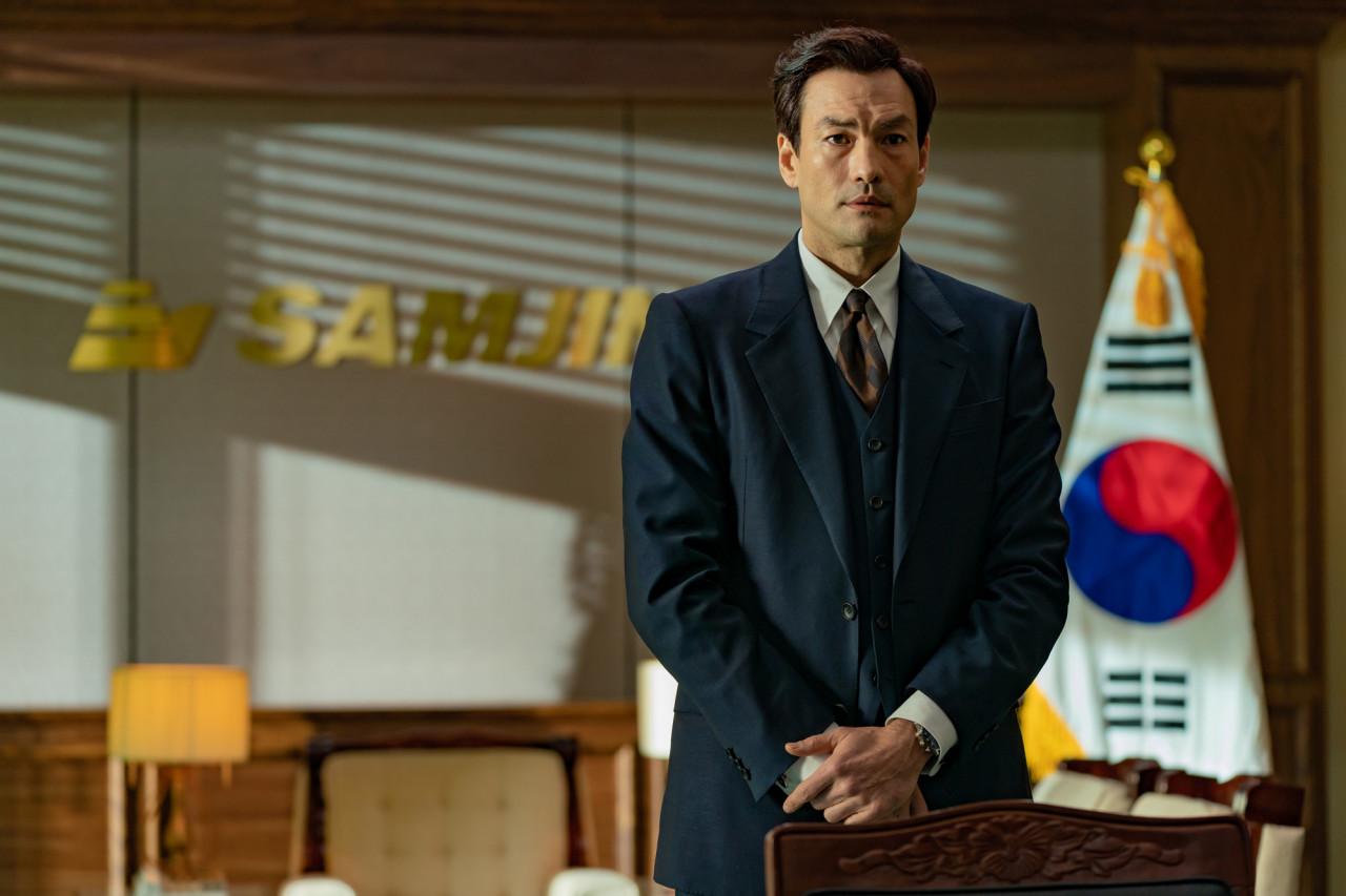 회장 앞에 선 사장