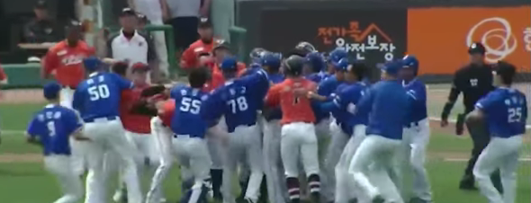 벤치 클리어링 물리적 폭력